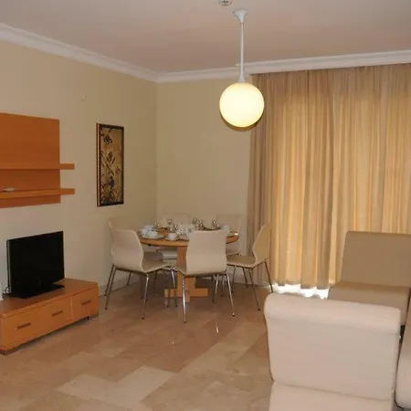 Goldcity Hotel 5*